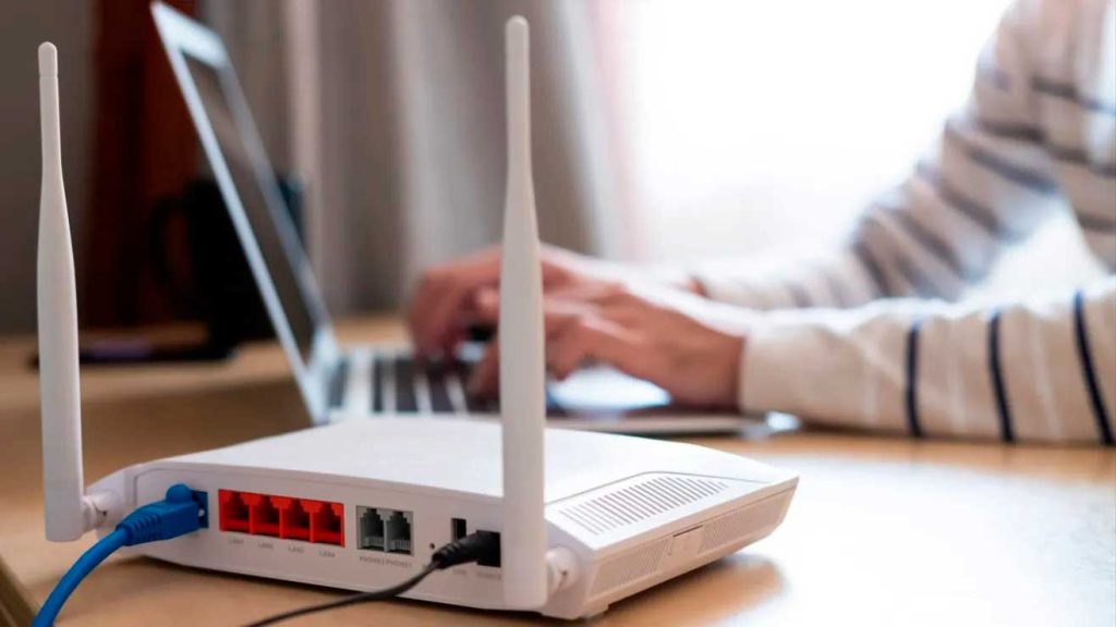 Cómo usar un cable Ethernet para configurar tu router