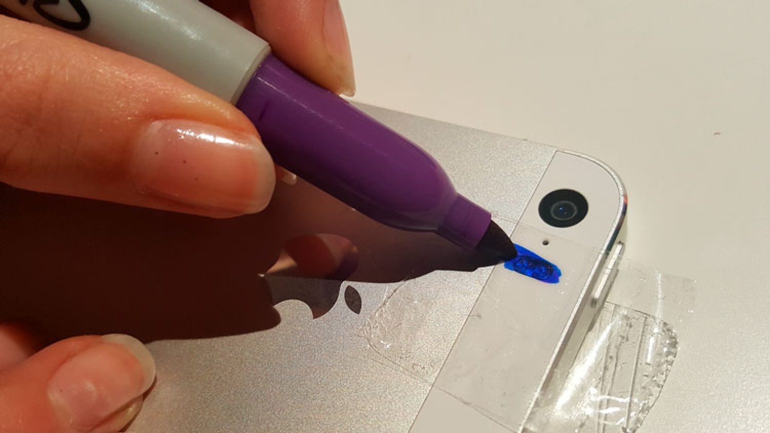 Transforming Flashlight Mobile ultraviolet light: Transform your smartphone into a UV flashlight ️