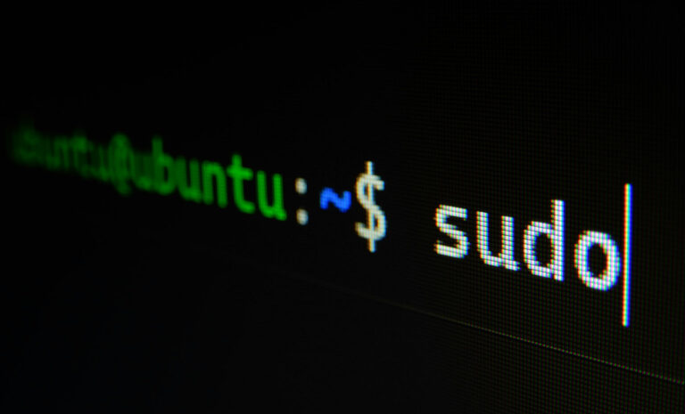 Ubuntu vs. Kubuntu: Which One to Choose and Why