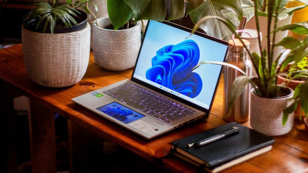 Cómo usar la barra de tareas lateral en Windows 11-5
