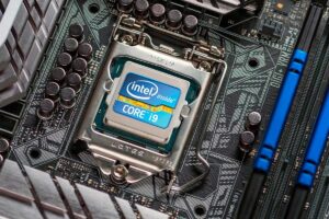 What are the features of the Intel Core i9 processor?