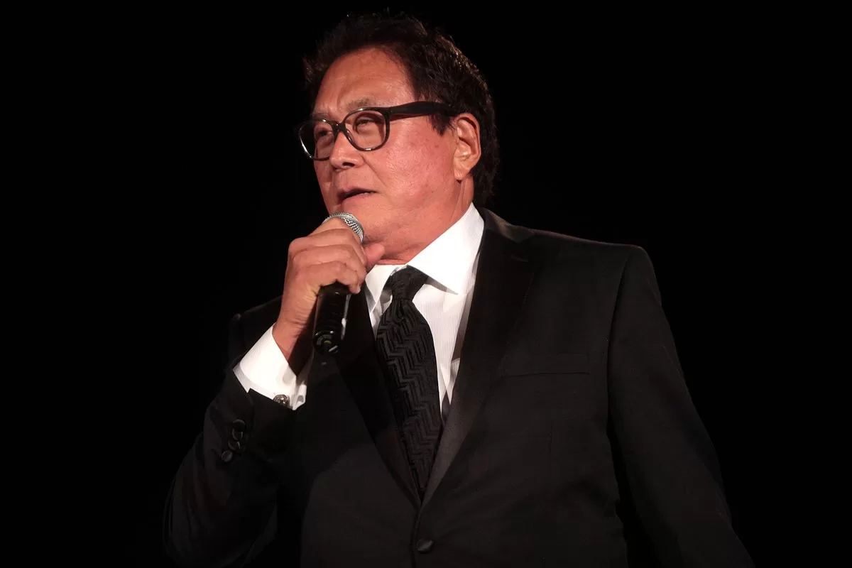 Crisis financiera predicha por Kiyosaki