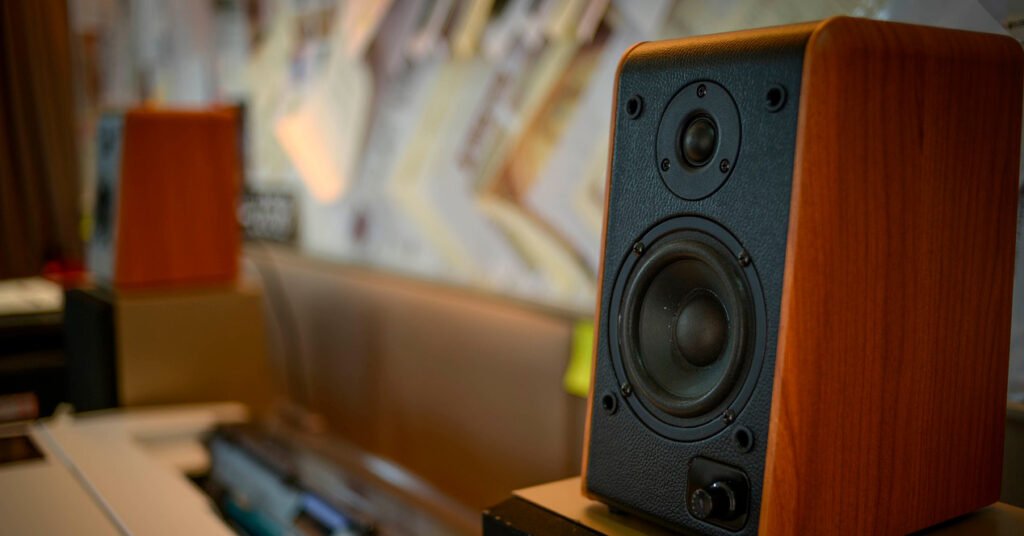 colocar altavoces correctamente-4