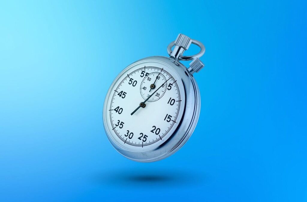 El reloj vuelve a la barra del calendario de Windows 11