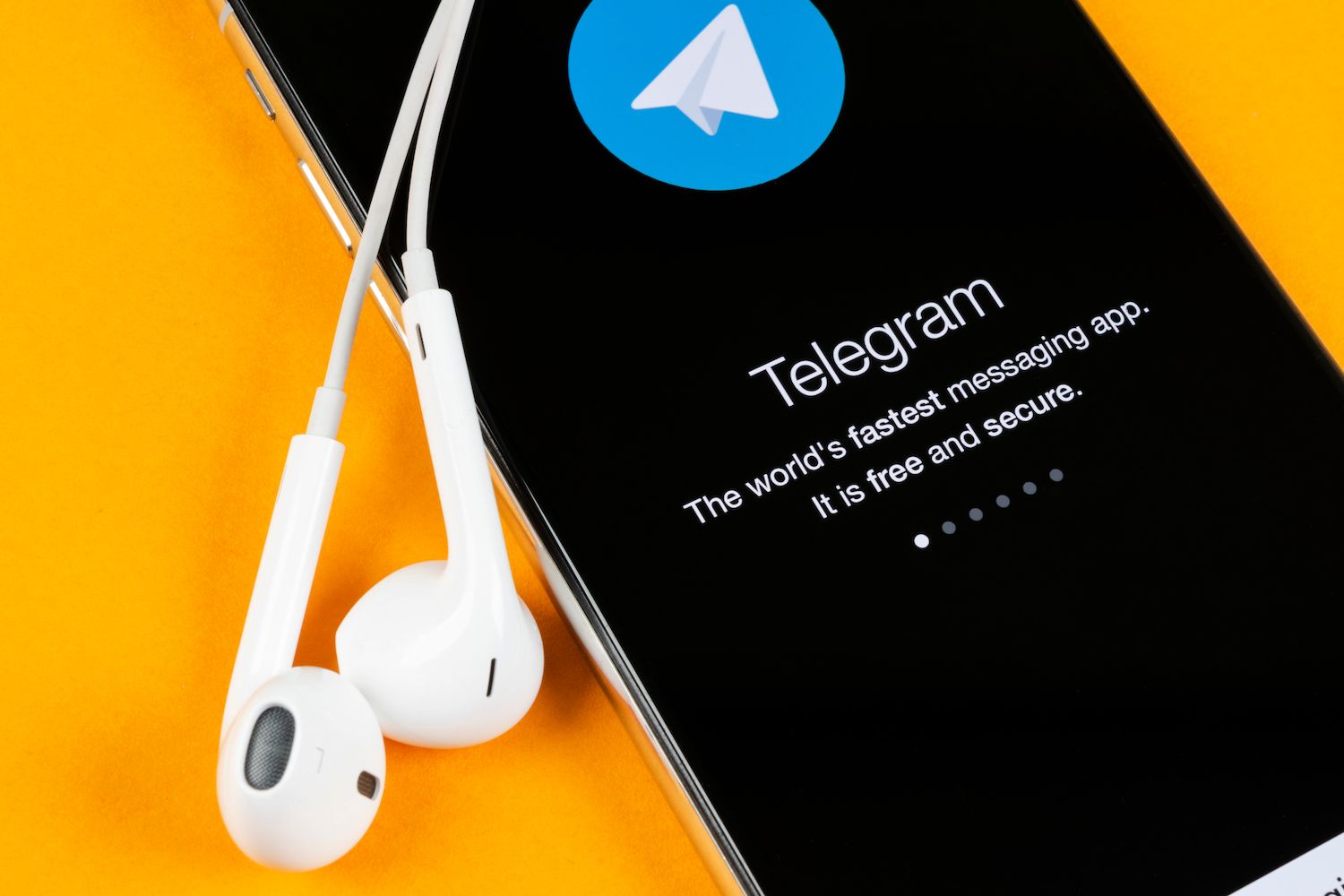 Retos regulatorios y polémicas Telegram Grok