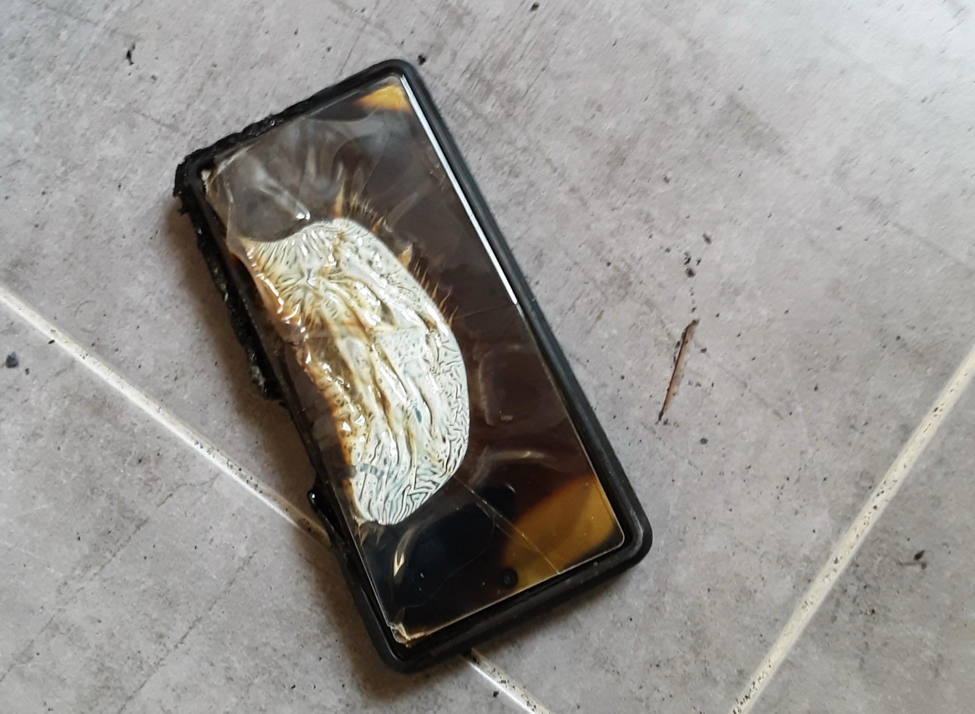 Pixel 6a ejemplo daño batería