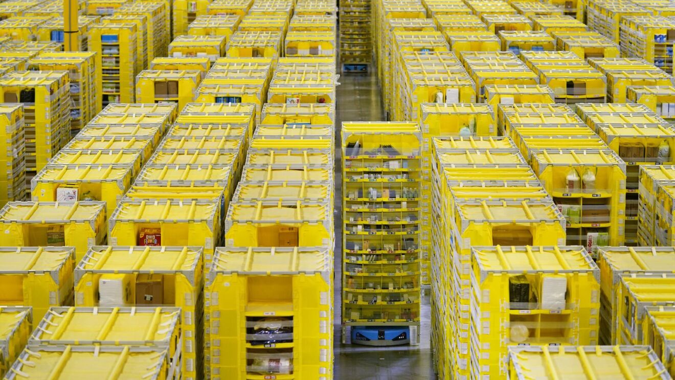 Robots de amazon trabajando
