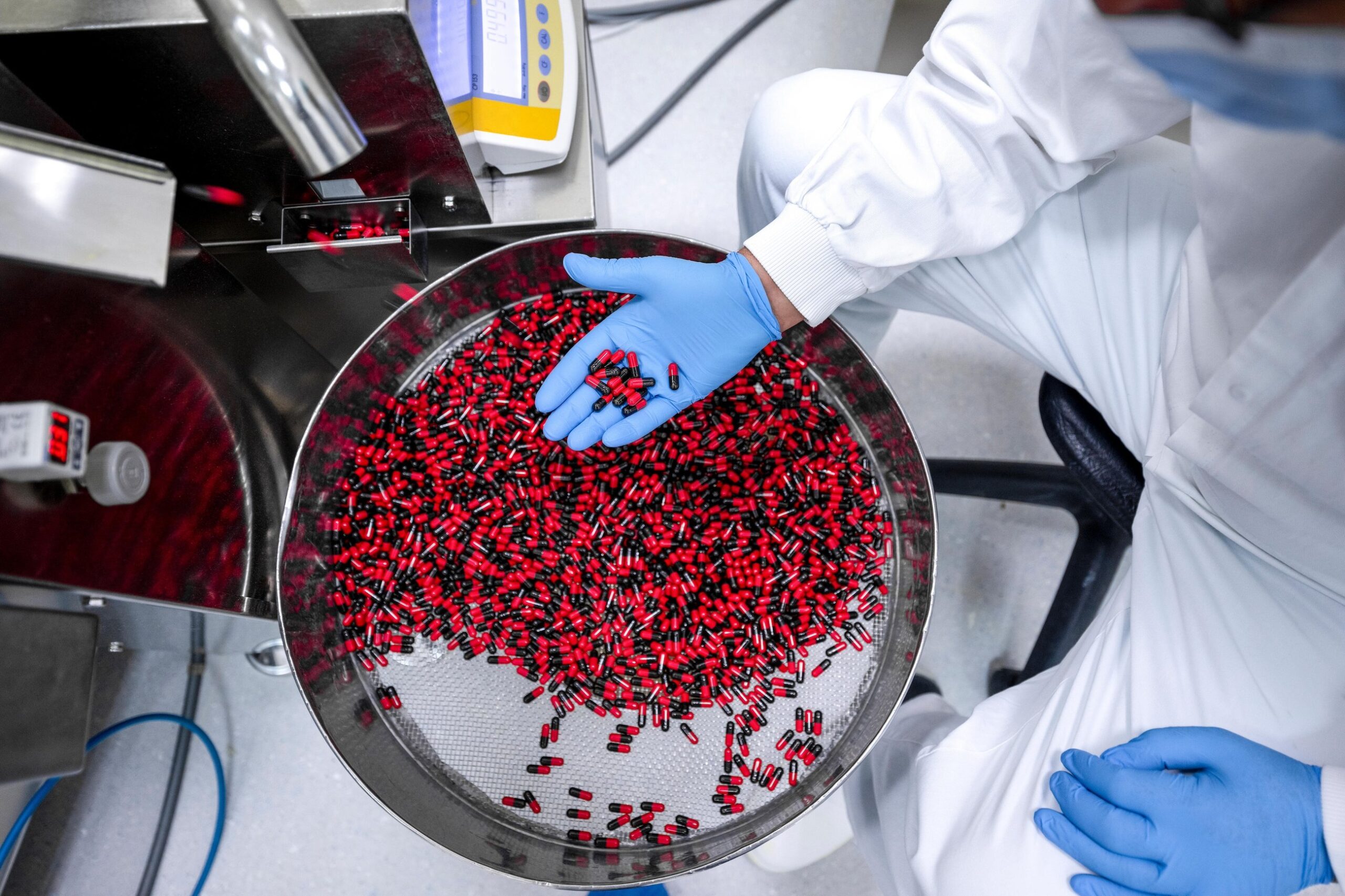 primeros ensayos clínicos con medicamentos diseñados por IA