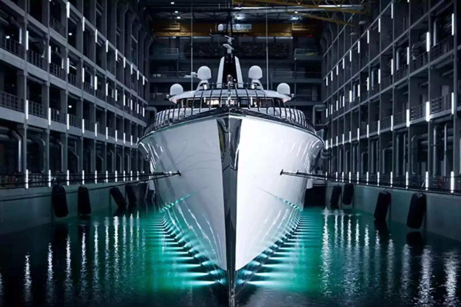 Superyate Oceanco Gabe Newell