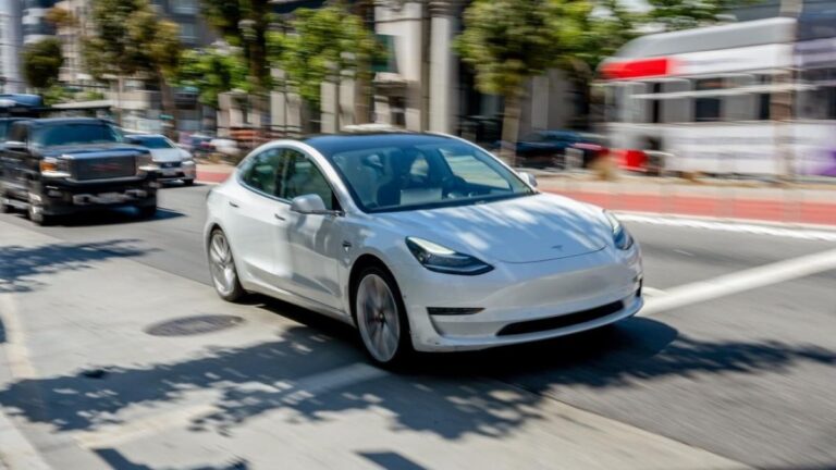 Tesla accidente