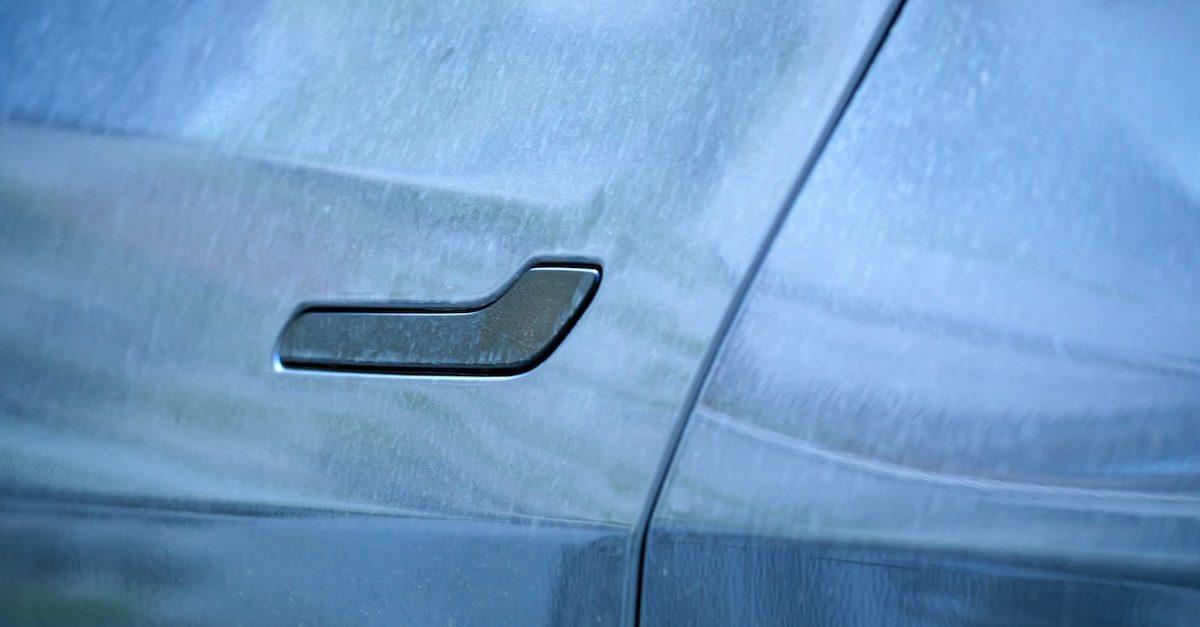 Manetas electrónicas de Tesla bajo investigación