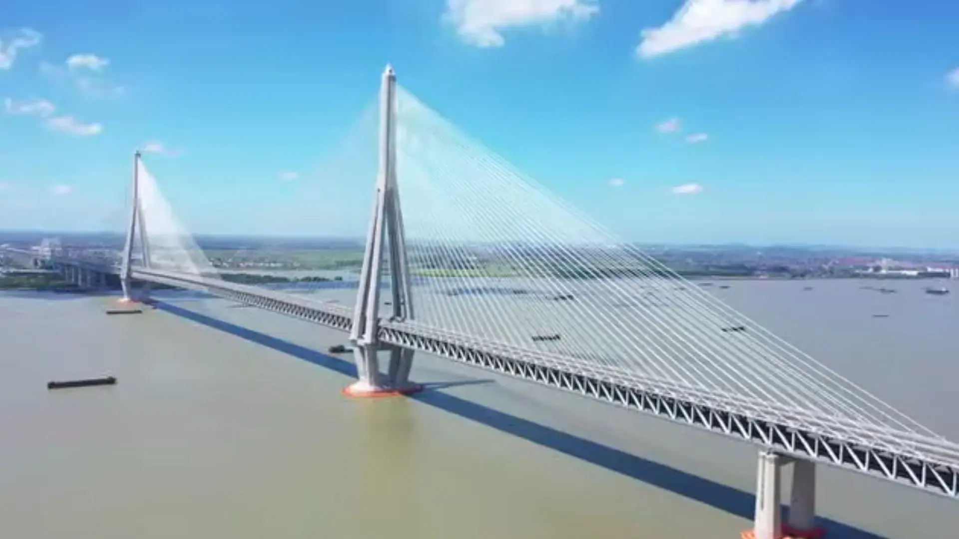 Puente atirantado Changtai