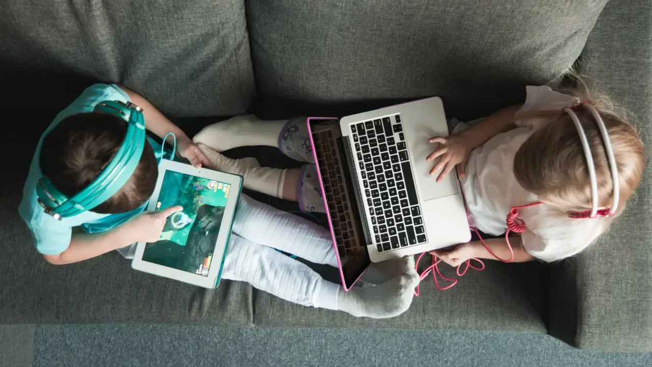 Medidas de protección para menores en TikTok Canadá
