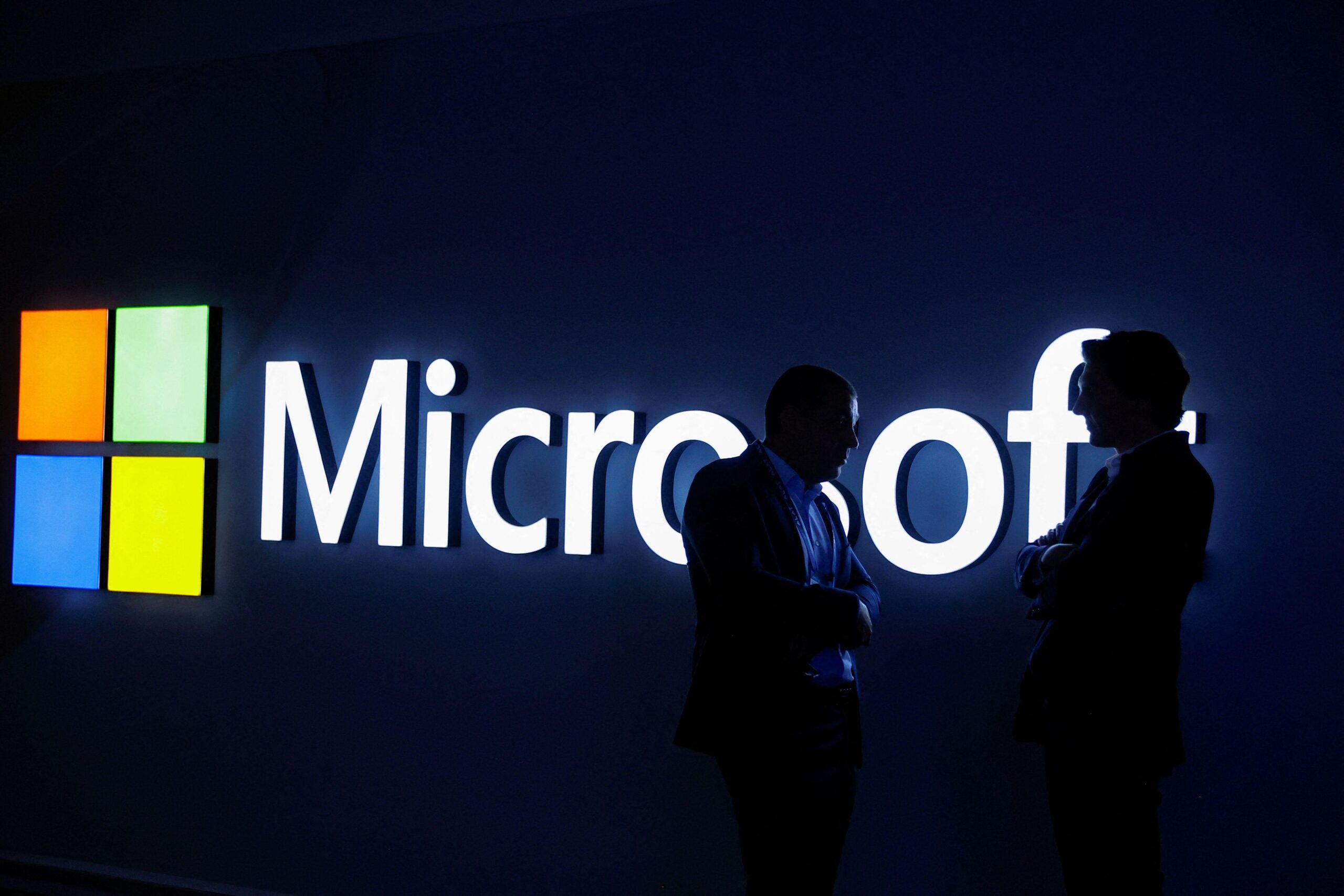 Política de trabajo en oficina de Microsoft