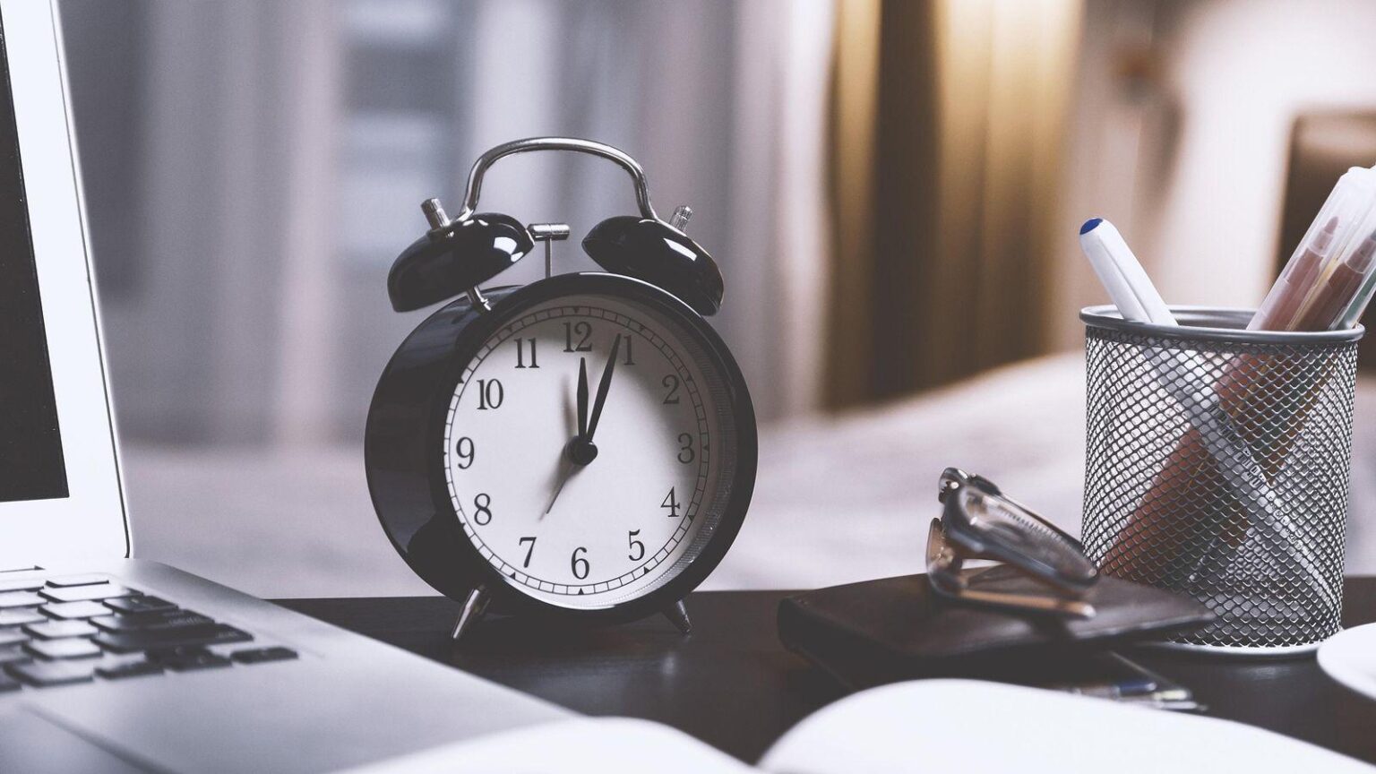 How many hours has your PC been on: reliable methods in Windows