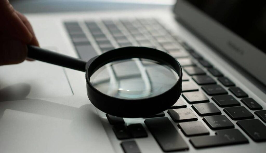 webs para detectar vídeos creados con IA