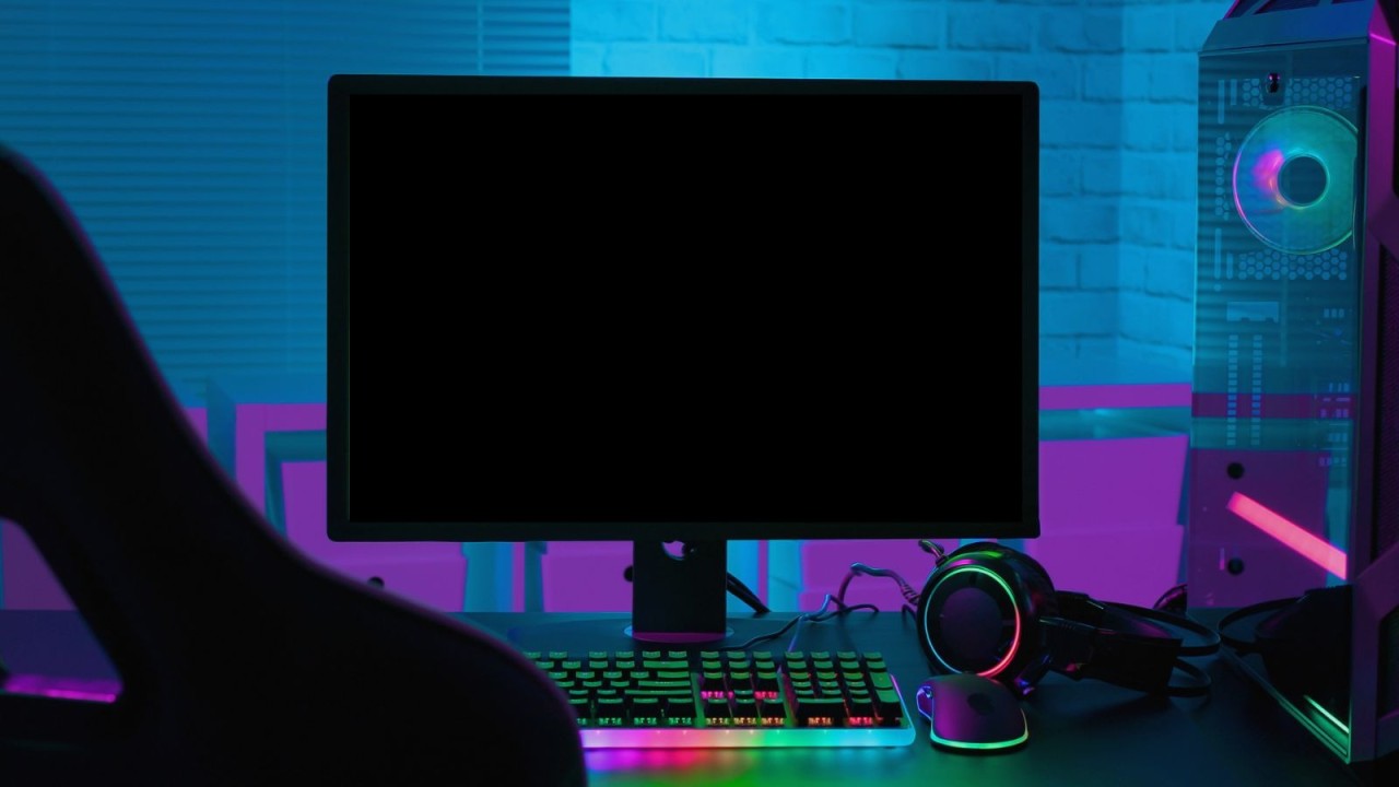 Pantalla negra tras introducir la contraseña en Windows