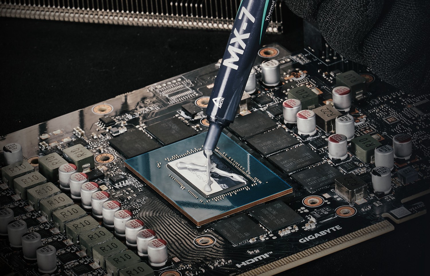 aplicar pasta térmica Arctic MX-7