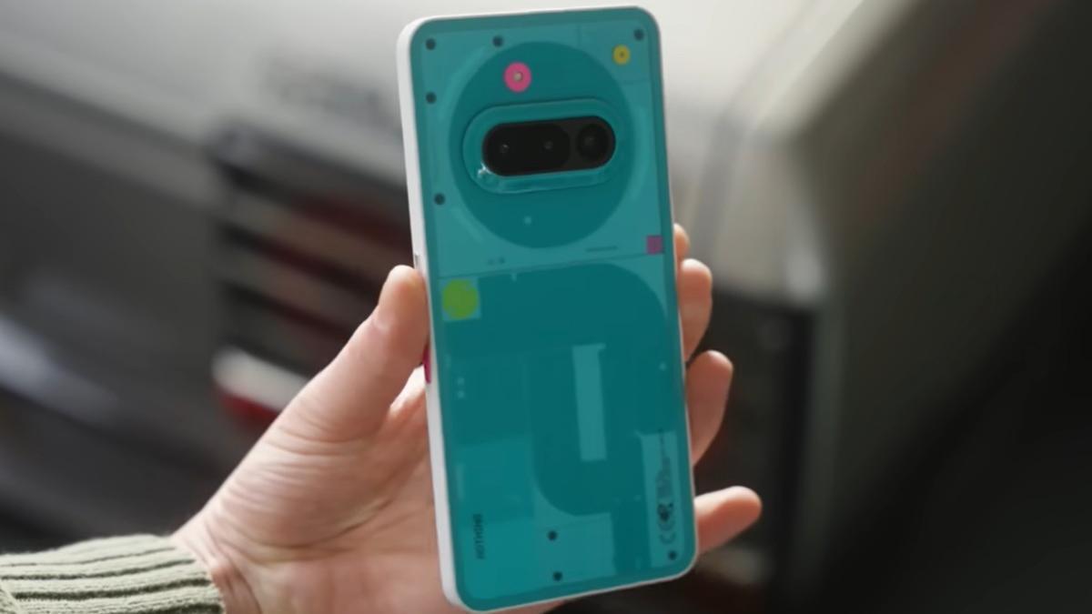Diseño retro Nothing Phone 3a Community Edition