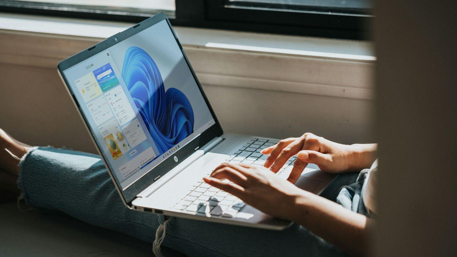 Ba travay ak meni Start nan Windows 11