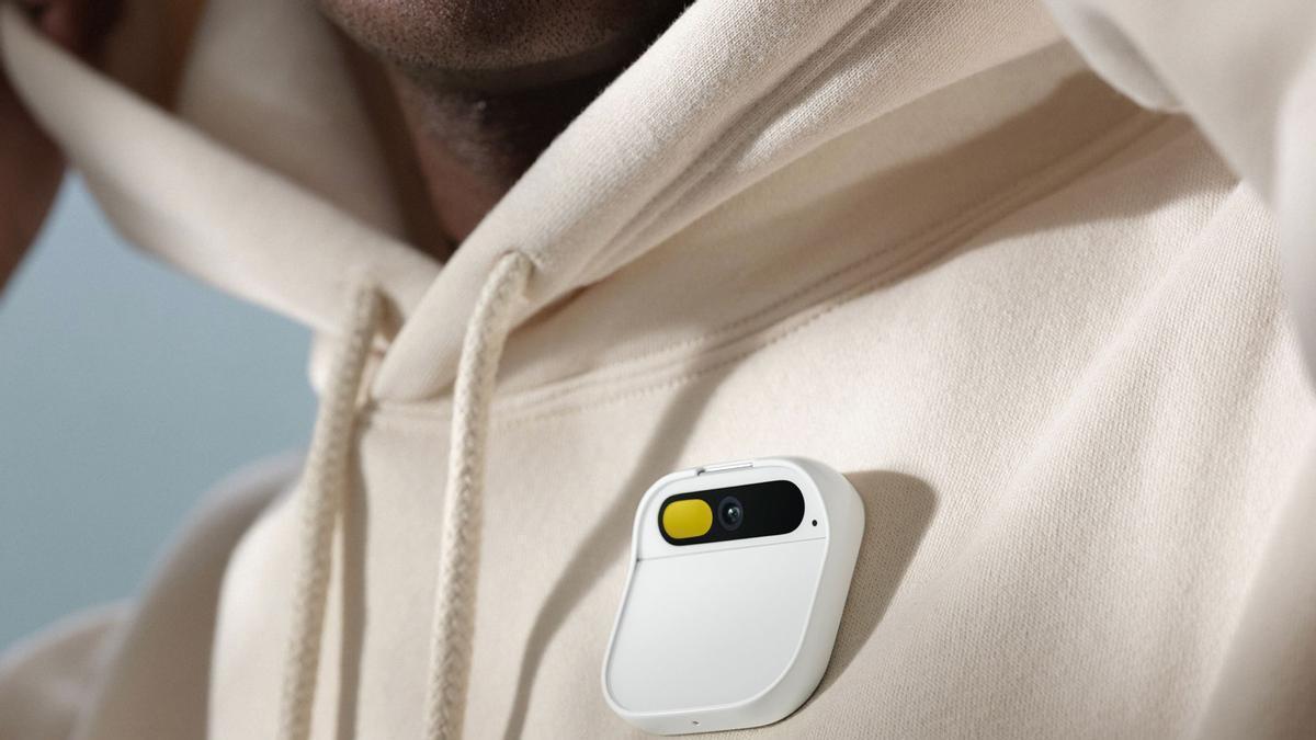 Dispositivo Apple pin con inteligencia artificial