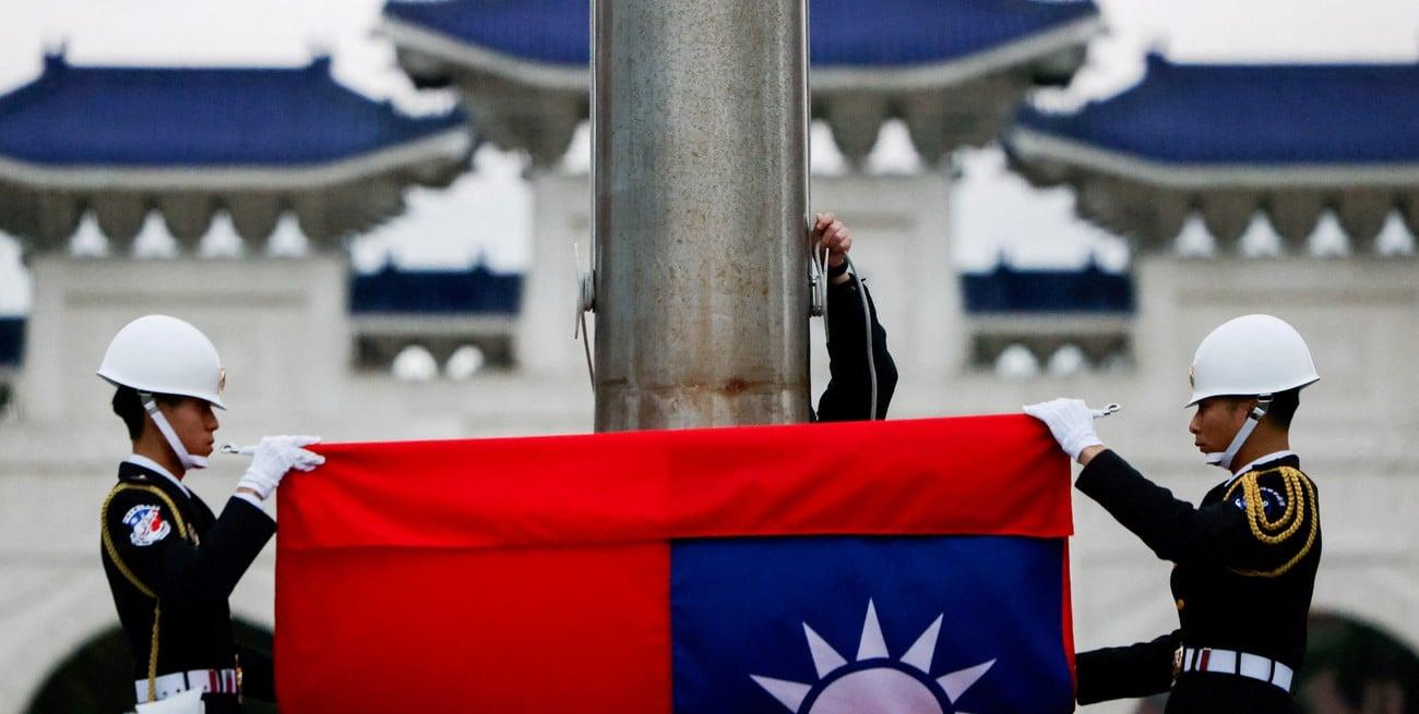 dron militar sobre taiwan