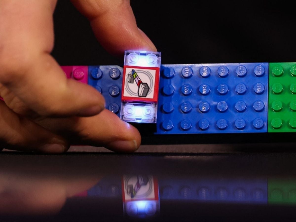 lego smart brick
