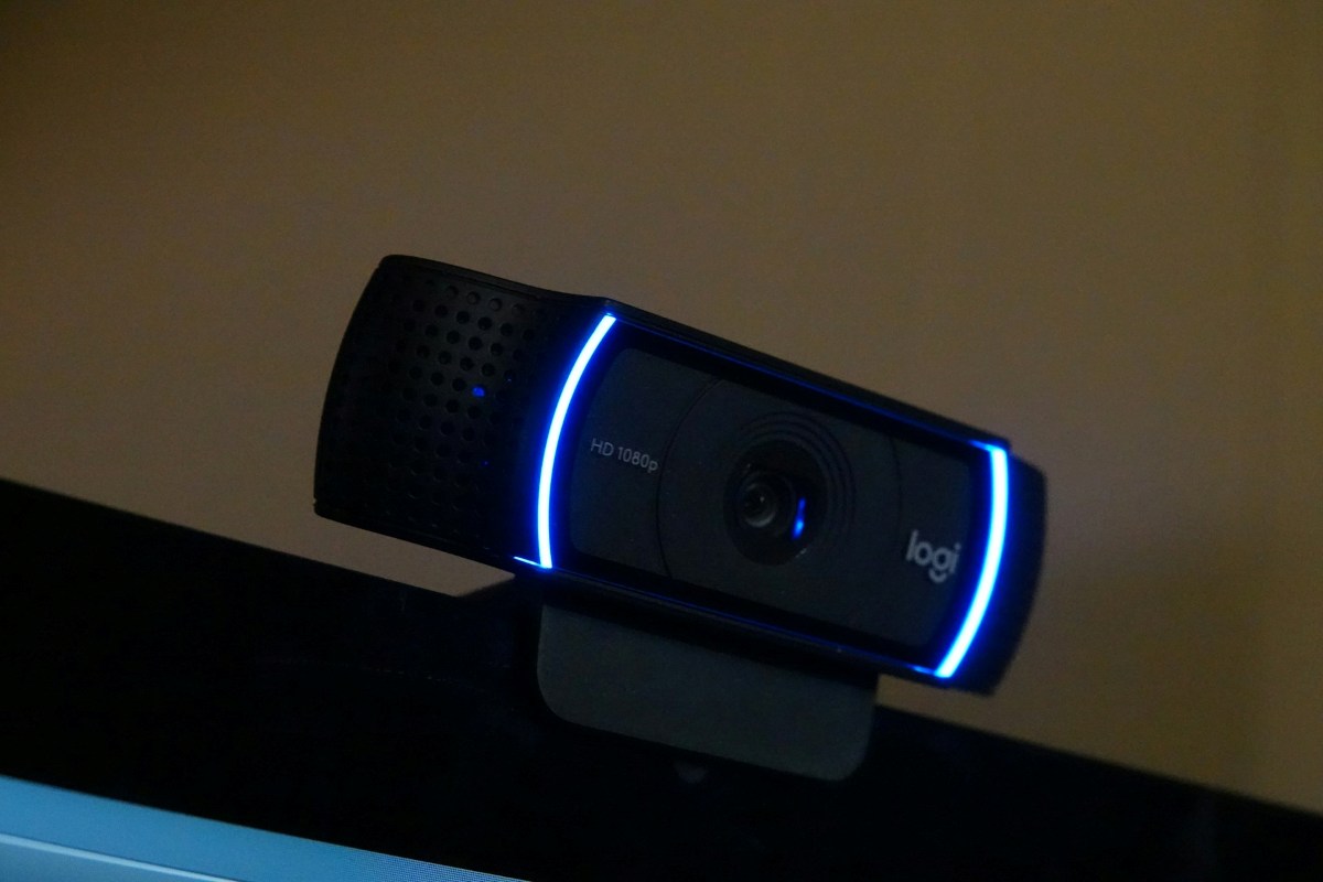 Cómo detectar si tu webcam está siendo accedida