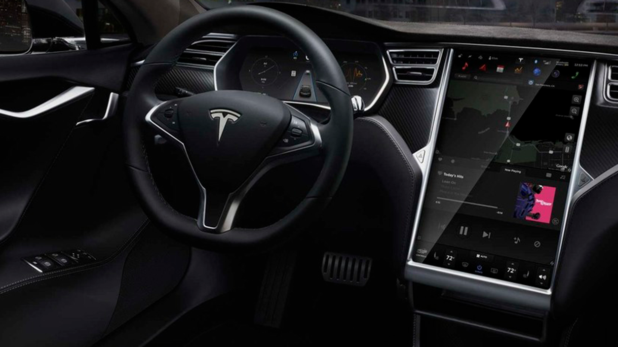 Tesla sistema operativo