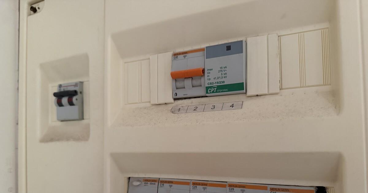 cortes de dispositivos en un hogar inteligente