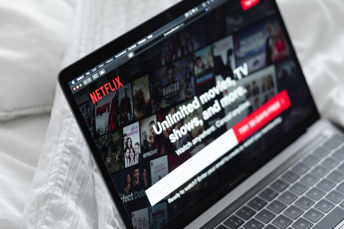 Netflix guarda todo lo que ves en su historial, borrarlo