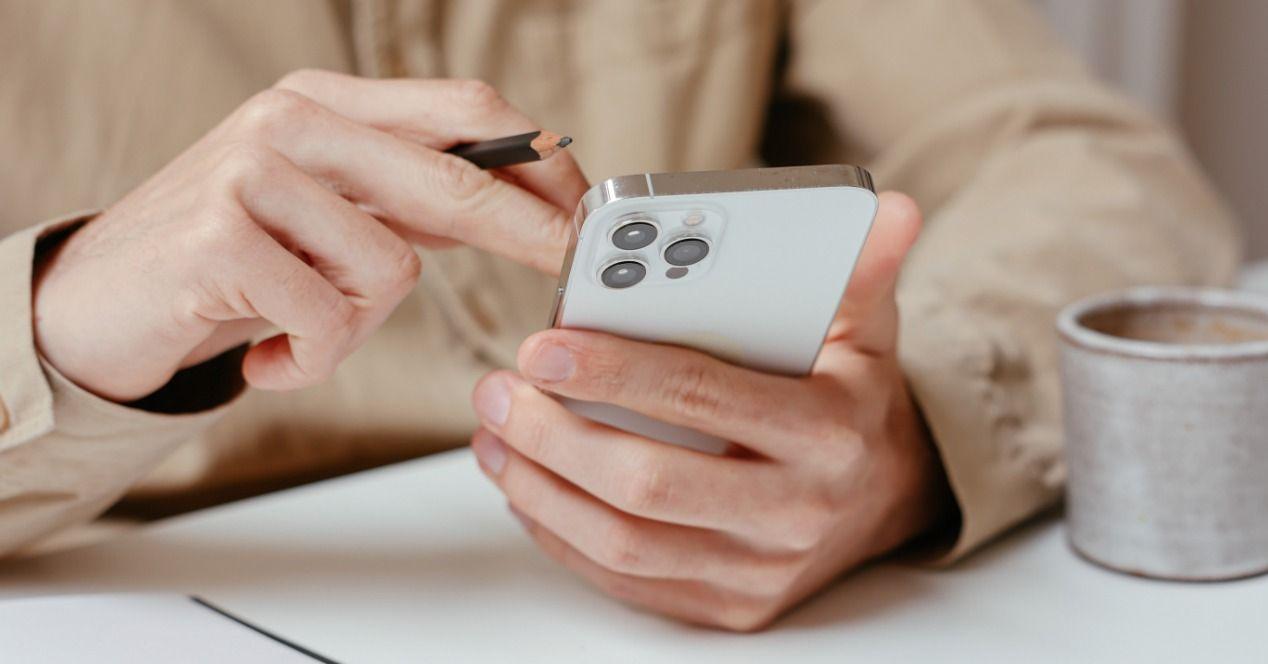 Teclado del iPhone lento y con retraso Teclado del iPhone lento y con retraso