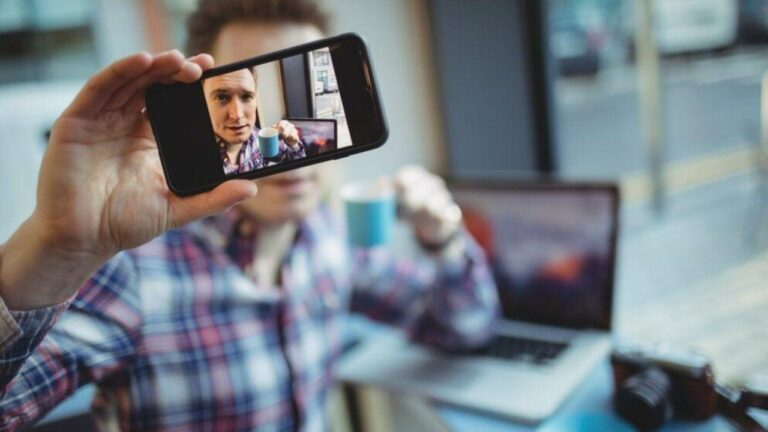 ใช้โทรศัพท์มือถือของคุณเป็นเว็บแคมใน Windows 11