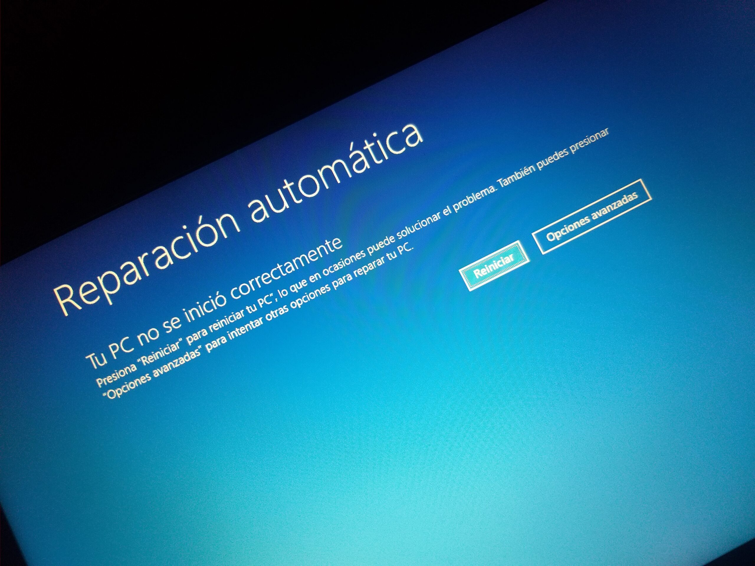Windows atascado en reparación automática