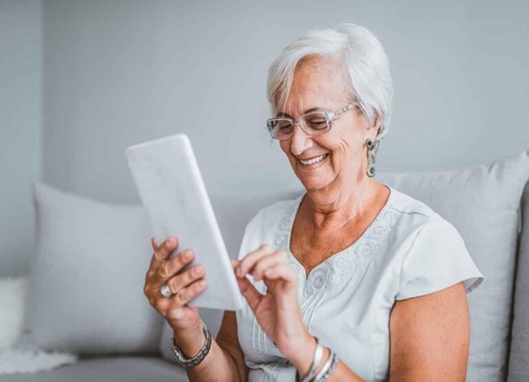 Qué tablet es mejor para una persona mayor que nunca ha usado tecnología