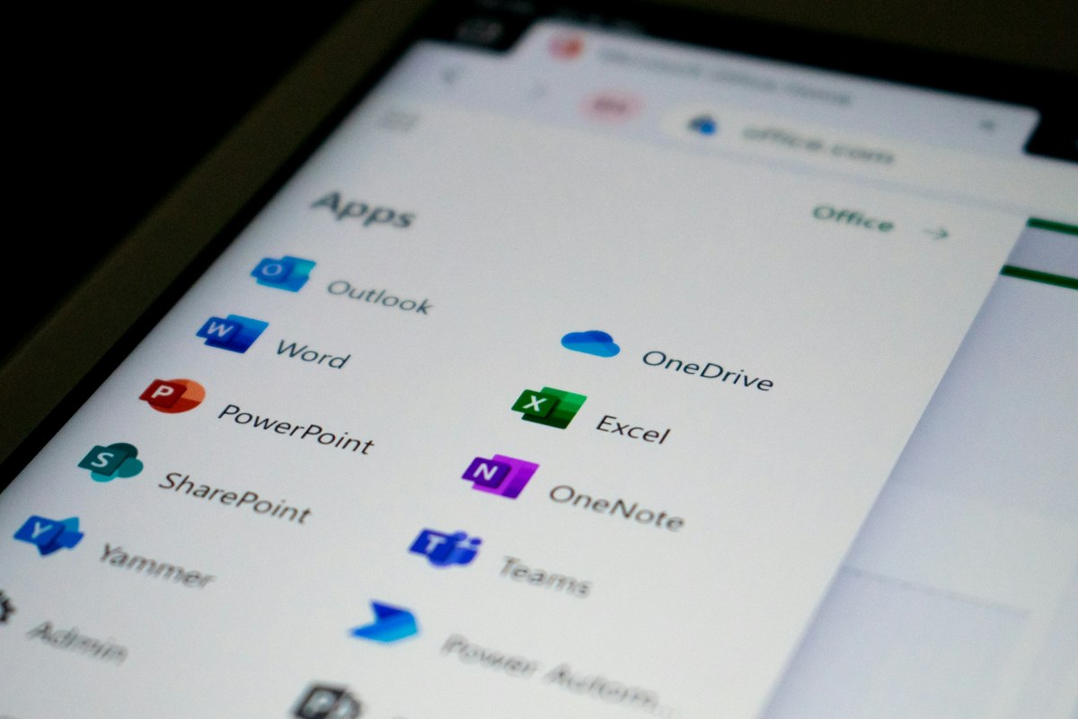 Abrir archivos PST en el nuevo Outlook requisitos y limitaciones