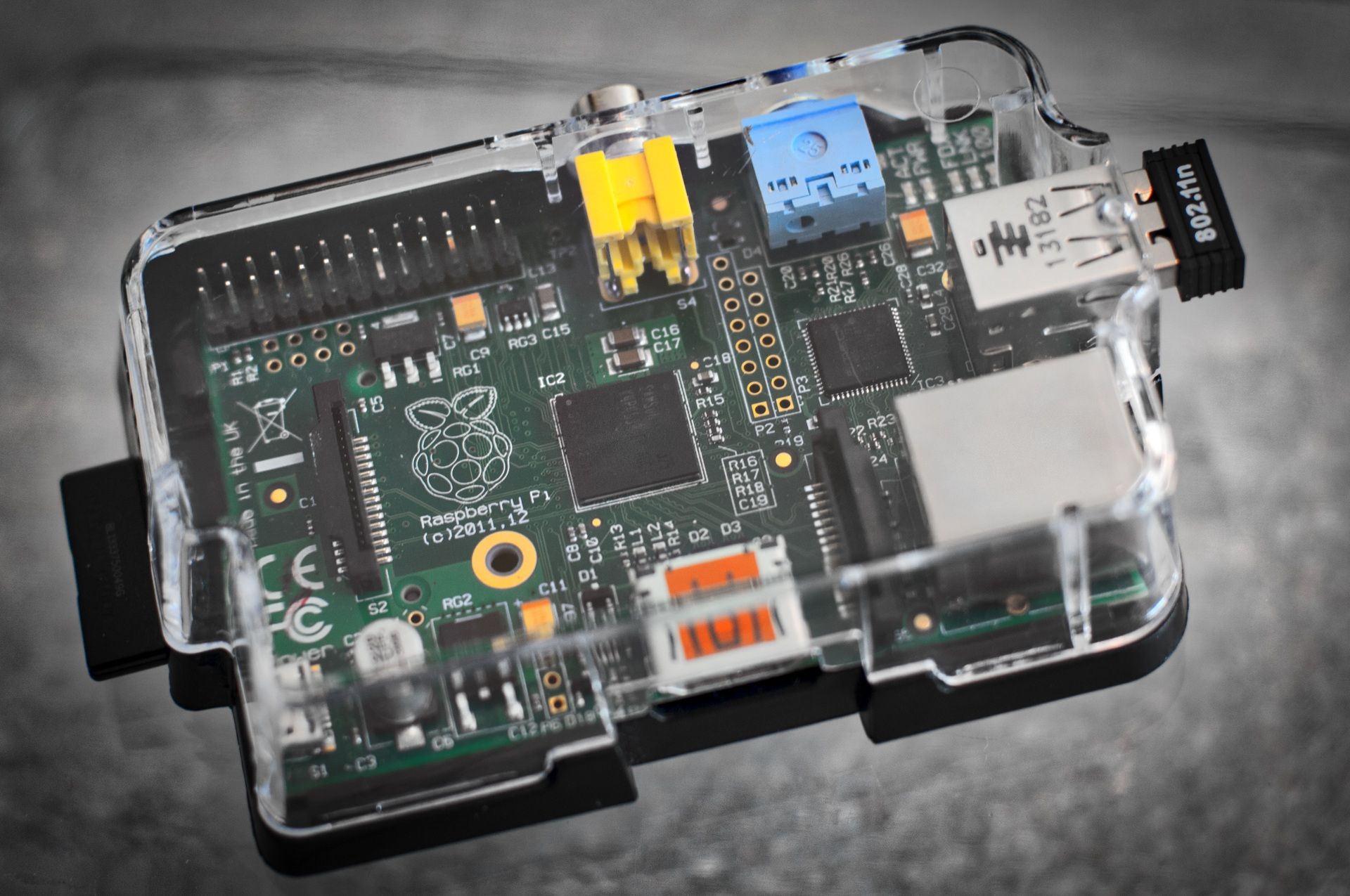 Cómo bloquear una página web concreta para toda la familia usando Pi-hole