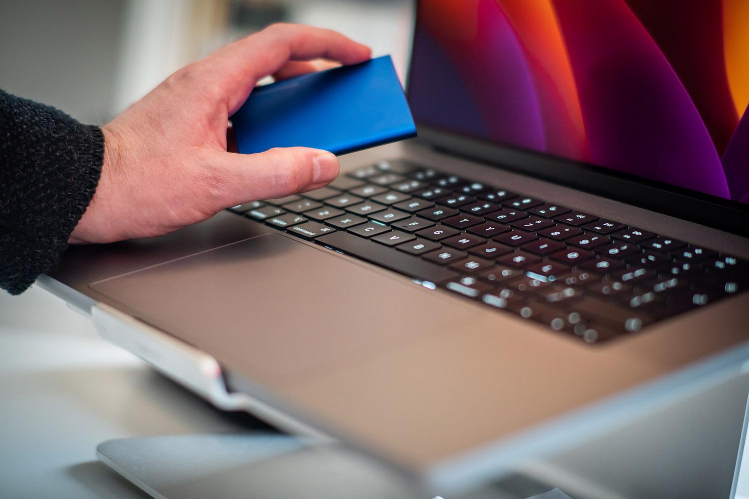 Cómo instalar Kopia y crear tu primera copia de seguridad