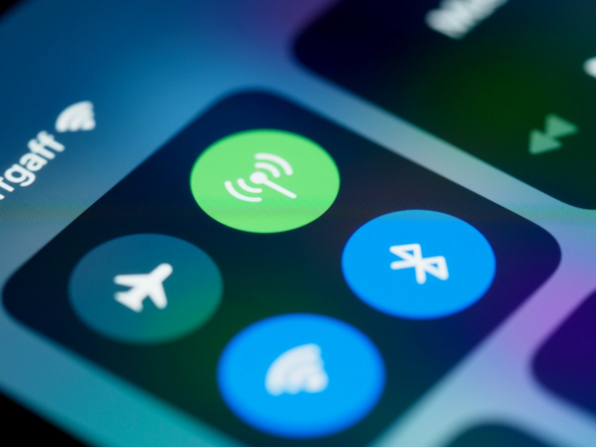 Qué diferencia hay entre emparejar y conectar un dispositivo Bluetooth