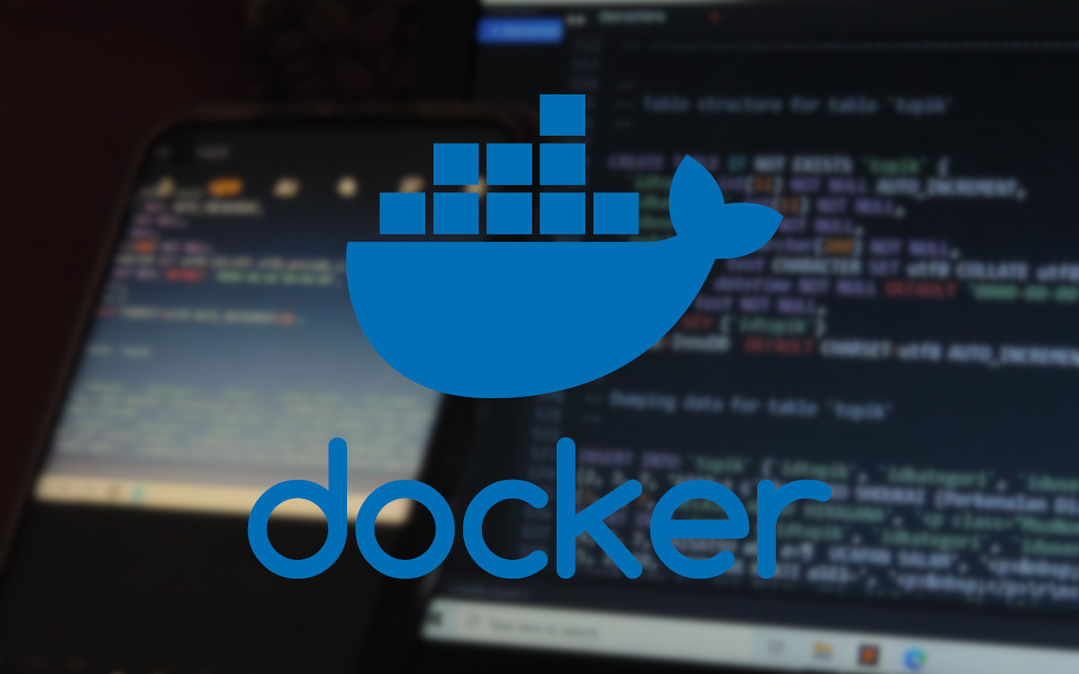 Docker Compose arranca la aplicación antes que la base de datos